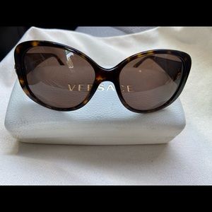 Authentic Versace sunglasses 🕶